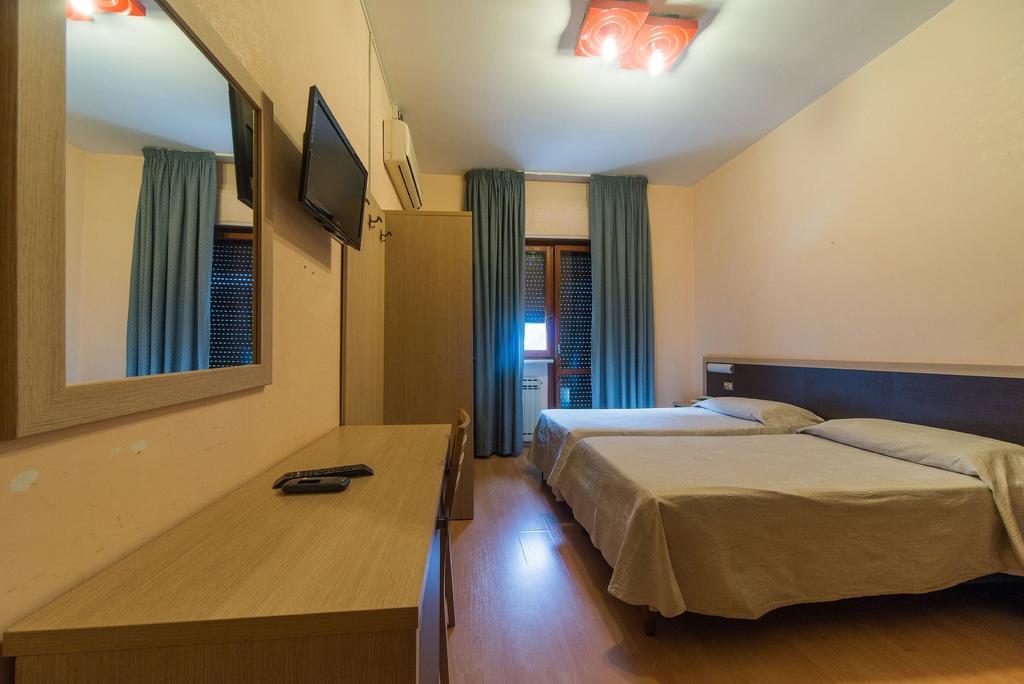 Hotel Del Camerlengo Fara San Martino Δωμάτιο φωτογραφία