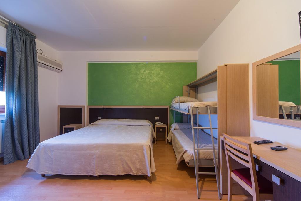 Hotel Del Camerlengo Fara San Martino Δωμάτιο φωτογραφία